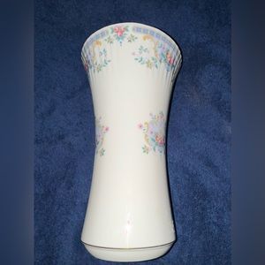 RARE Royal Doulton Juliet Vase